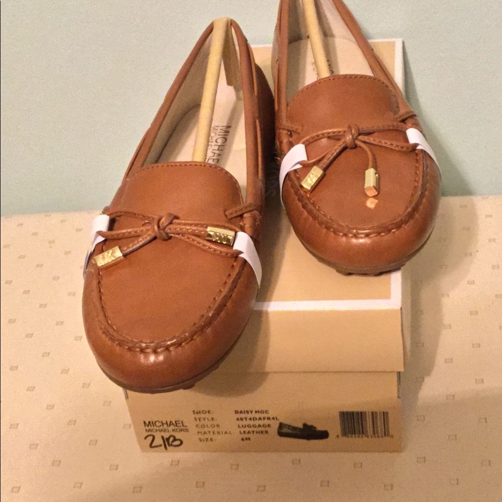 Michael Kors Shoes New size #6 M - Picture 4 of 8